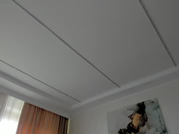 tiffanyhouston_'s chat room