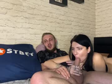 hotcoupleee2020's chat room