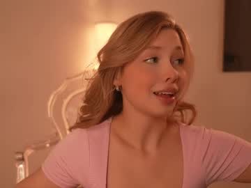 april_blush's chat room