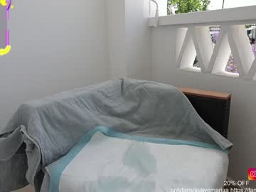 miss_juliaa's chat room