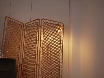 kriss0leoo's chat room