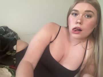 urfavcollegegirl's chat room