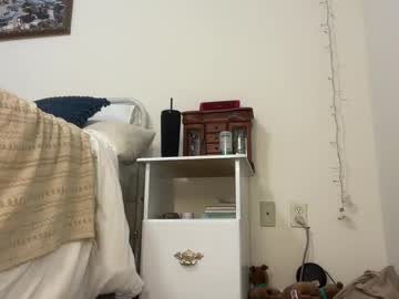 yourgirlnicolexo's chat room