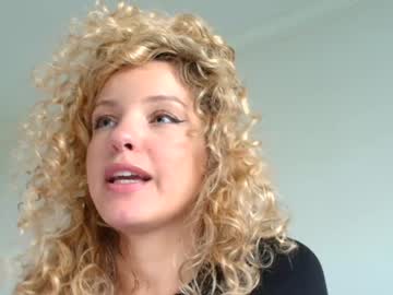 theislandgirl's chat room