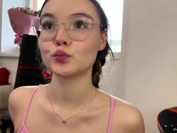 sexstar_l1fstyl3's chat room