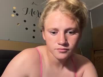 kayleighashford's chat room