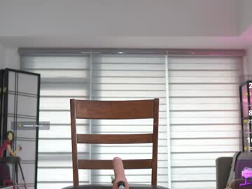 belle_adrienne's chat room