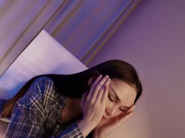 hollyextra's chat room