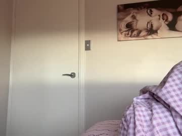 kittengirlxo's chat room