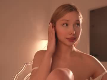 april_blush's chat room
