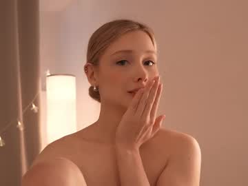 april_blush's chat room