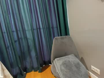 ehotlovea's chat room