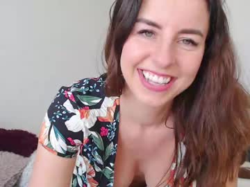 emerald_kittycat's chat room