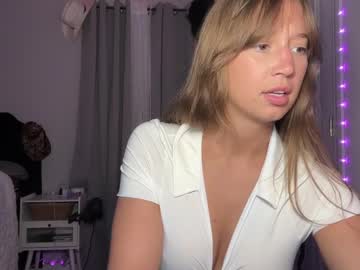 brielledaviss's chat room