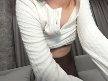 ehotlovea's chat room