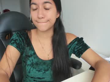 emillybrowm's chat room