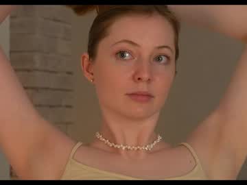 mona_elisa's chat room