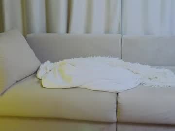 honey_bunny_96's chat room