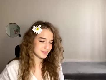 gwendolynharkey's chat room
