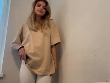 naughty_dreams_xo's chat room