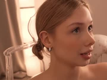 april_blush's chat room