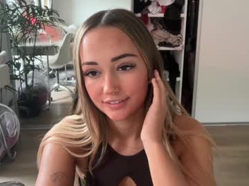 luvlivvyy's chat room