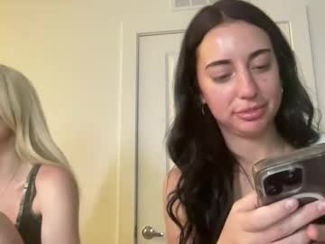 kristinajuarez's chat room