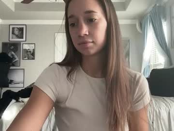 brielledaviss's chat room