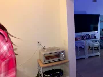 emilyyyt's chat room