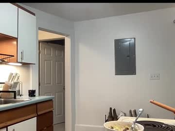 laylahlaylah1's chat room