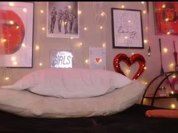 milf_lacey's chat room