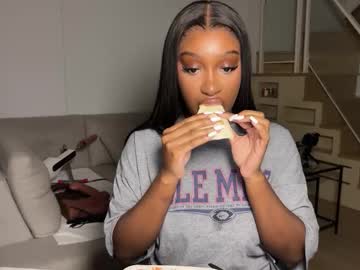 violet6xft's chat room