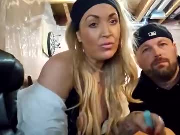 coupleoffantastics's chat room