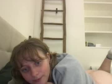 daisy_lately's chat room