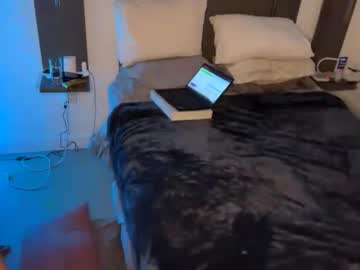 kittywoodyluv's chat room