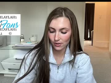 laylahlaylah1's chat room