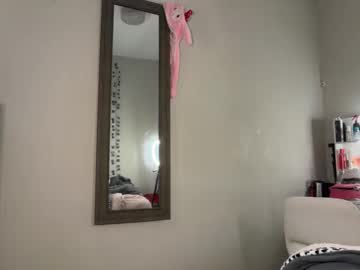 sophiasecretsx's chat room