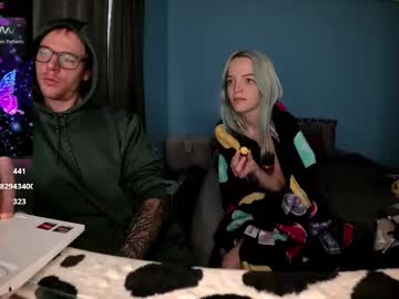 dadwouldbeproud1's chat room