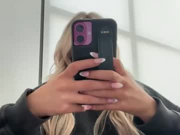 summerclarkee's chat room