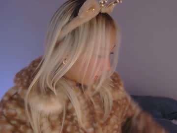 vivianwinters's chat room