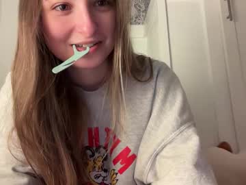 fantasyella's chat room