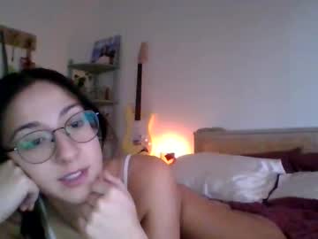 _sexylittleslutt's chat room