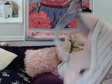 yellowpony121212's chat room