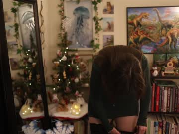 ellynaomi's chat room