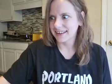 tinywithtiddies's chat room