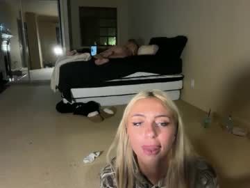 chloeros3e's chat room