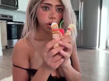 juliaabrooks's chat room