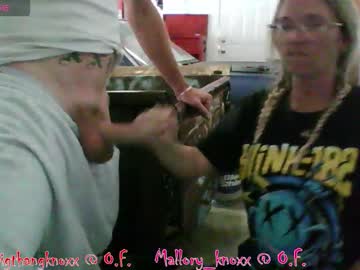 mickey85knoxx's chat room