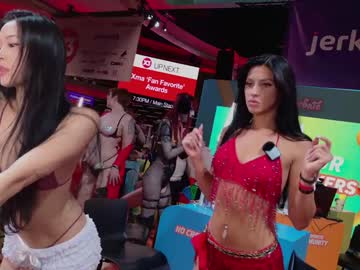 bunnydollstella's chat room