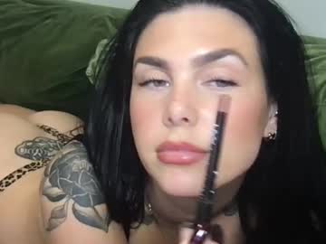 stacywithuu's chat room